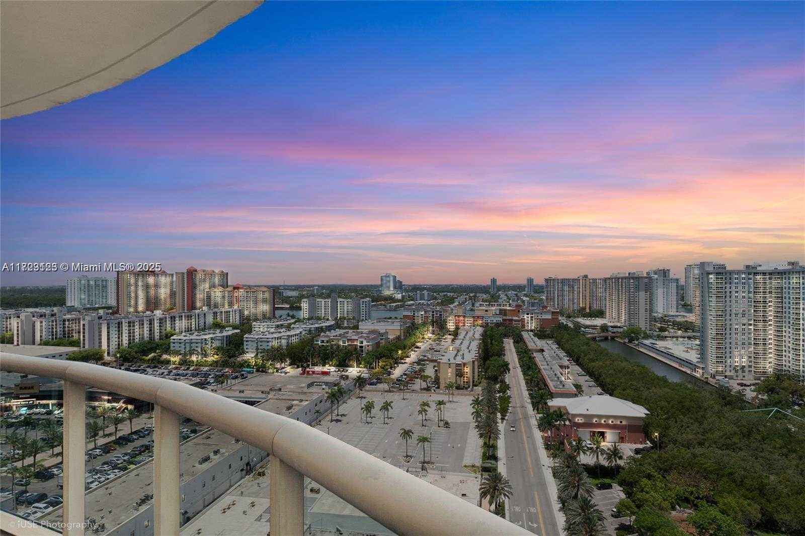 Small Image of 17201 COLLINS AVE #1806, Sunny Isles Beach Number 20