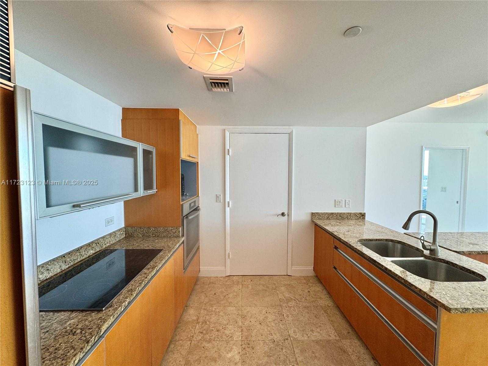 Small Image of 17201 COLLINS AVE #1806, Sunny Isles Beach Number 3
