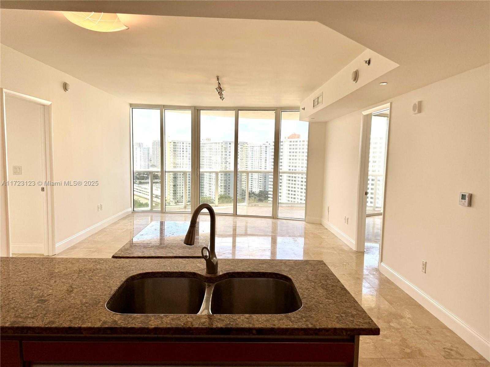 Small Image of 17201 COLLINS AVE #1806, Sunny Isles Beach Number 4