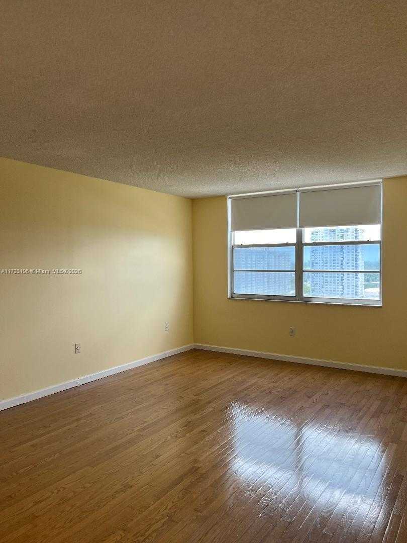Small Image of 2851 NORTH EAST 183RD ST #1714E, Aventura Number 12