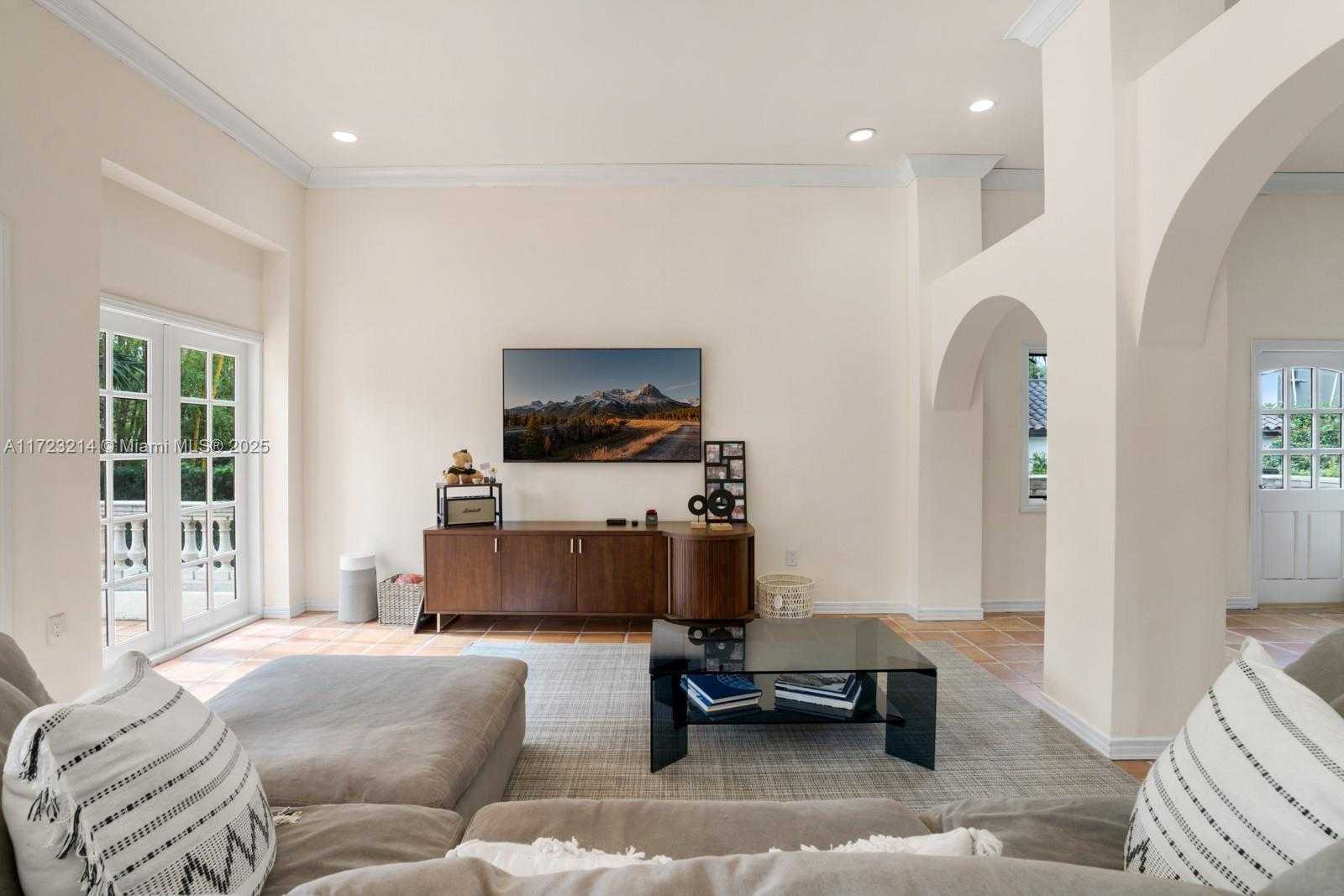 Small Image of 322 COSTA BRAVA CT, Coral Gables Number 13