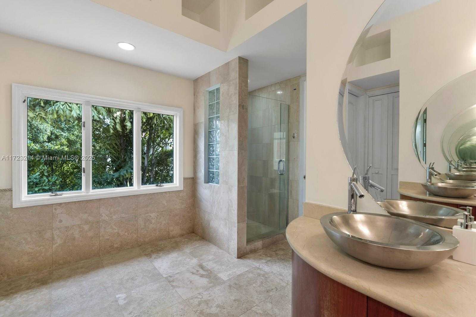 Small Image of 322 COSTA BRAVA CT, Coral Gables Number 20