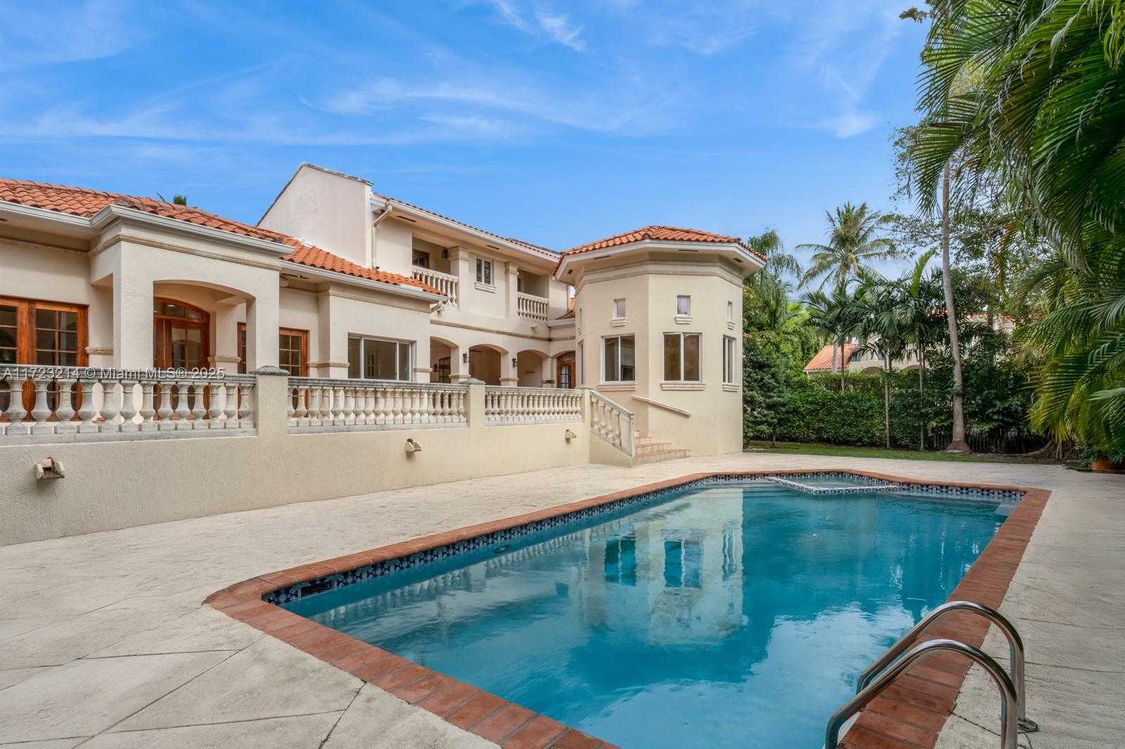 Small Image of 322 COSTA BRAVA CT, Coral Gables Number 8