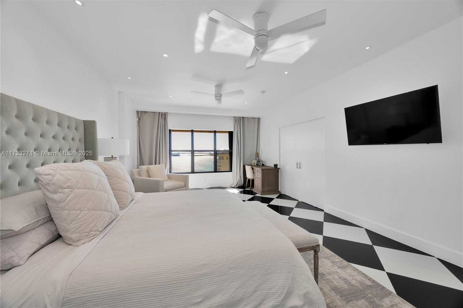 Small Image of 1800 NORTH EAST 114TH STREET ##PH05, Miami Number 22
