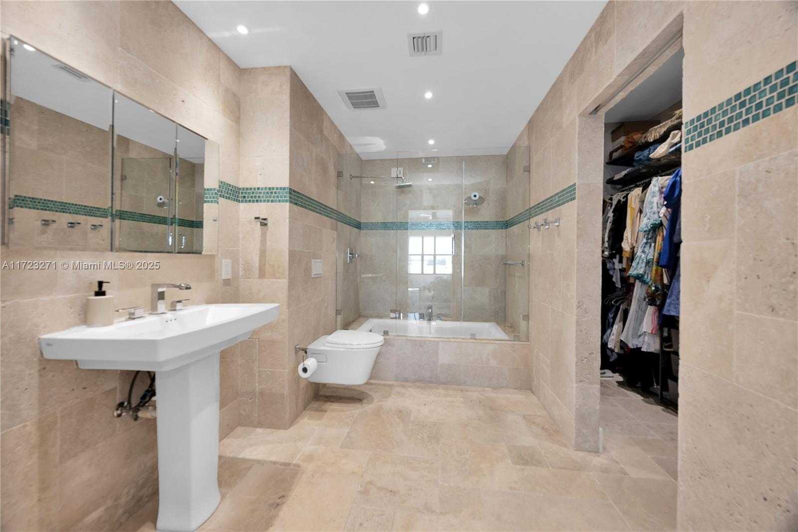 Small Image of 1800 NORTH EAST 114TH STREET ##PH05, Miami Number 25