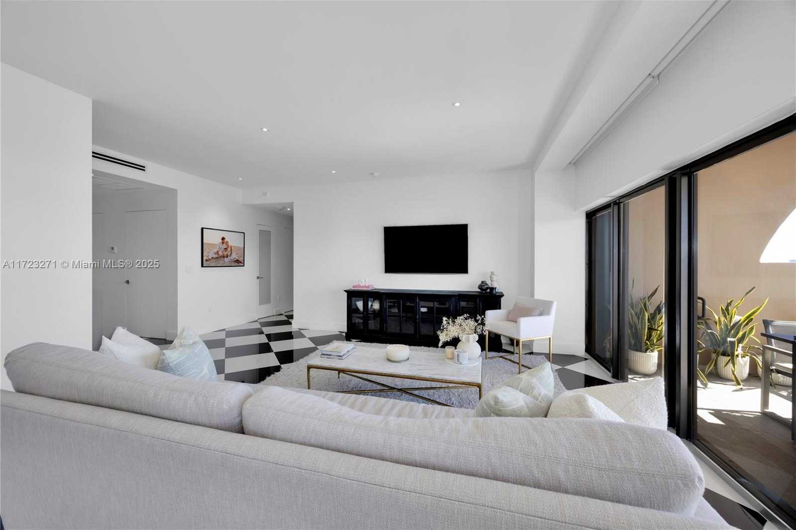Small Image of 1800 NORTH EAST 114TH STREET ##PH05, Miami Number 6