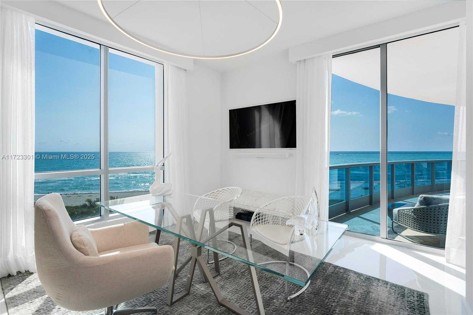 Small Image of 5959 COLLINS AVE #807, Miami Beach Number 10