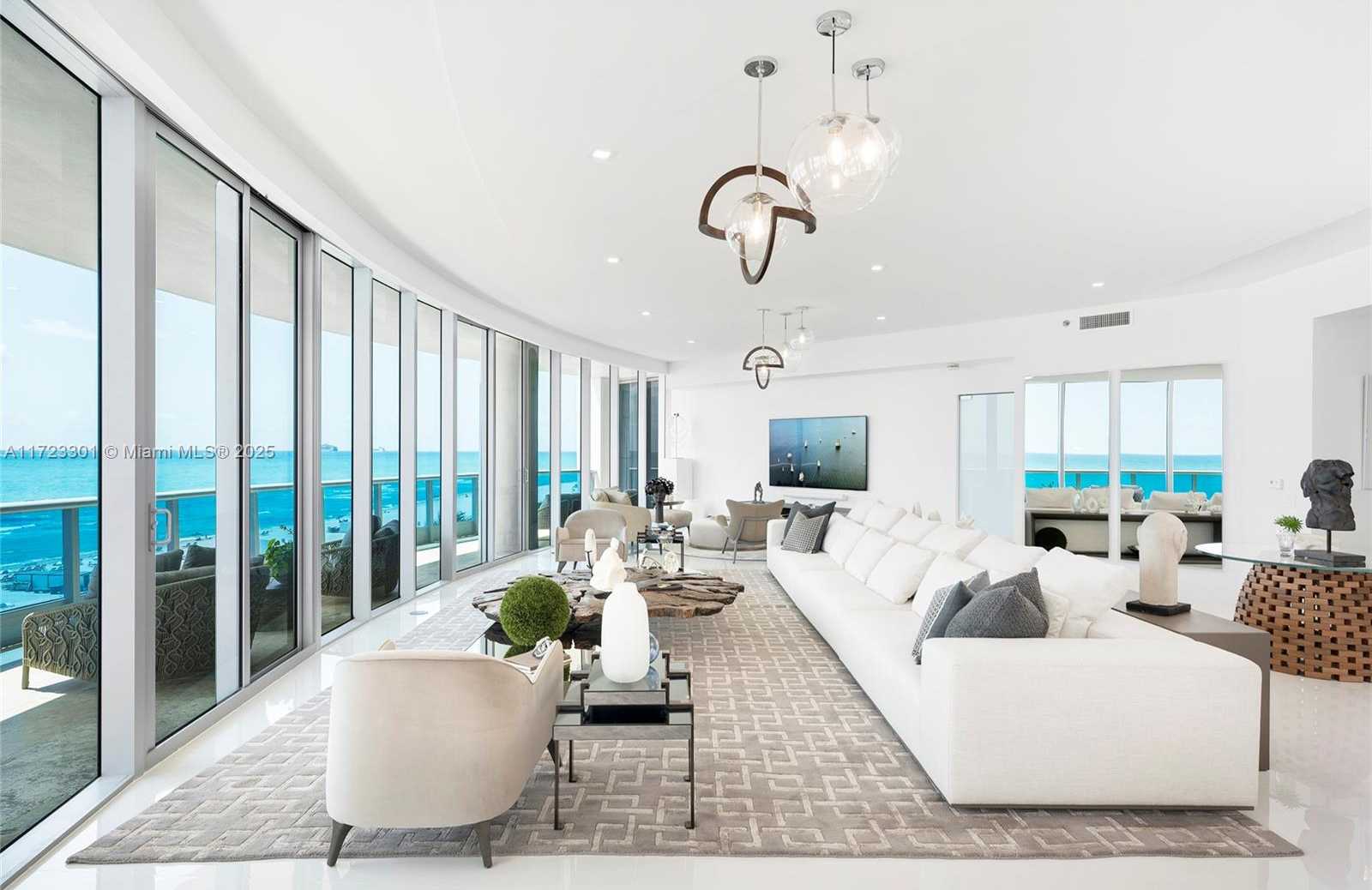 Small Image of 5959 COLLINS AVE #807, Miami Beach Number 4