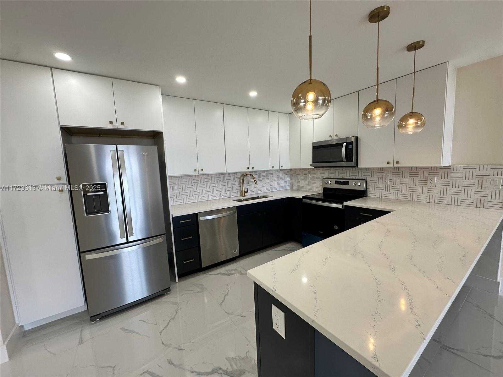 Small Image of 19380 COLLINS AVE #518, Sunny Isles Beach Number 3