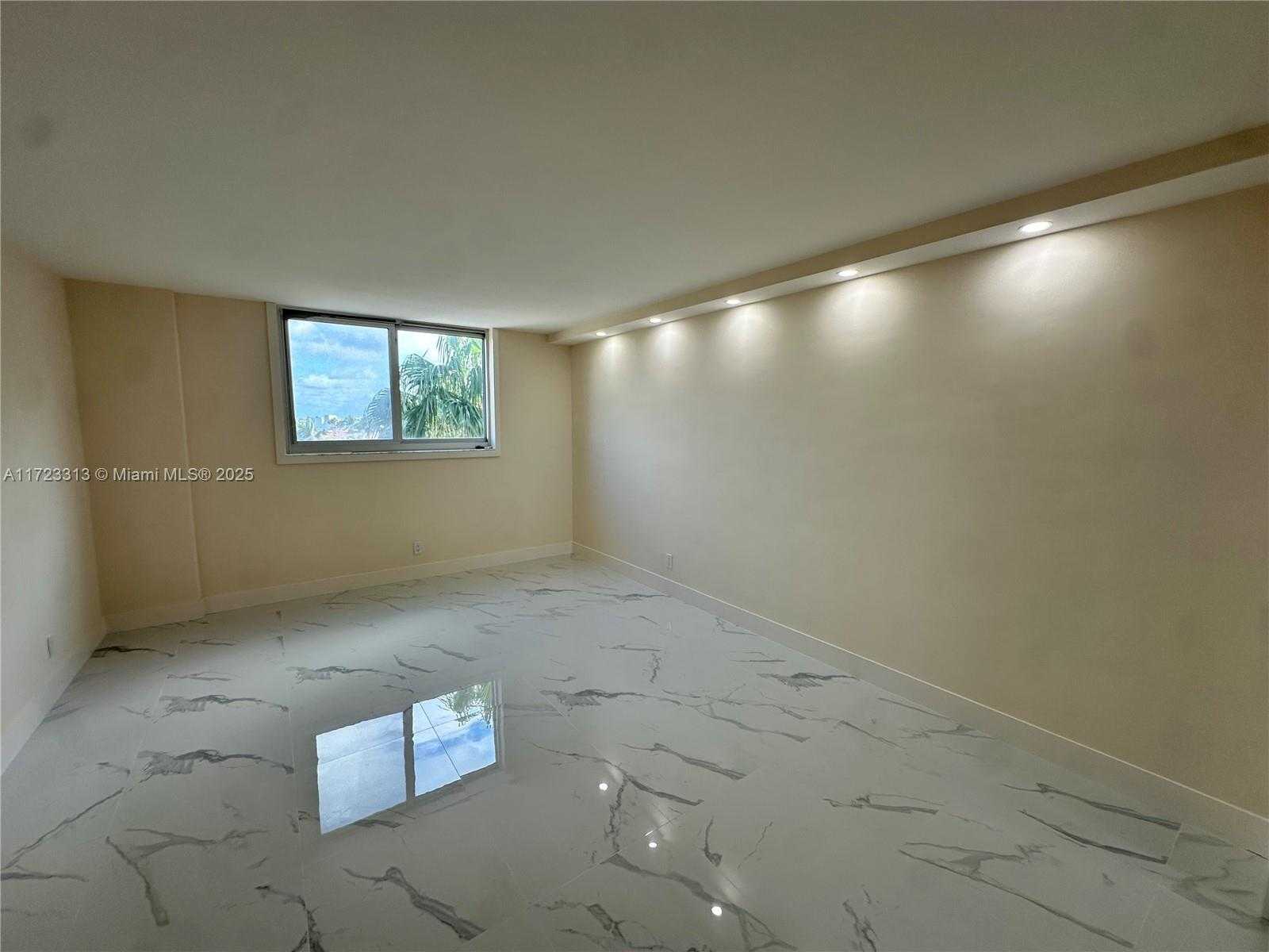 Small Image of 19380 COLLINS AVE #518, Sunny Isles Beach Number 34