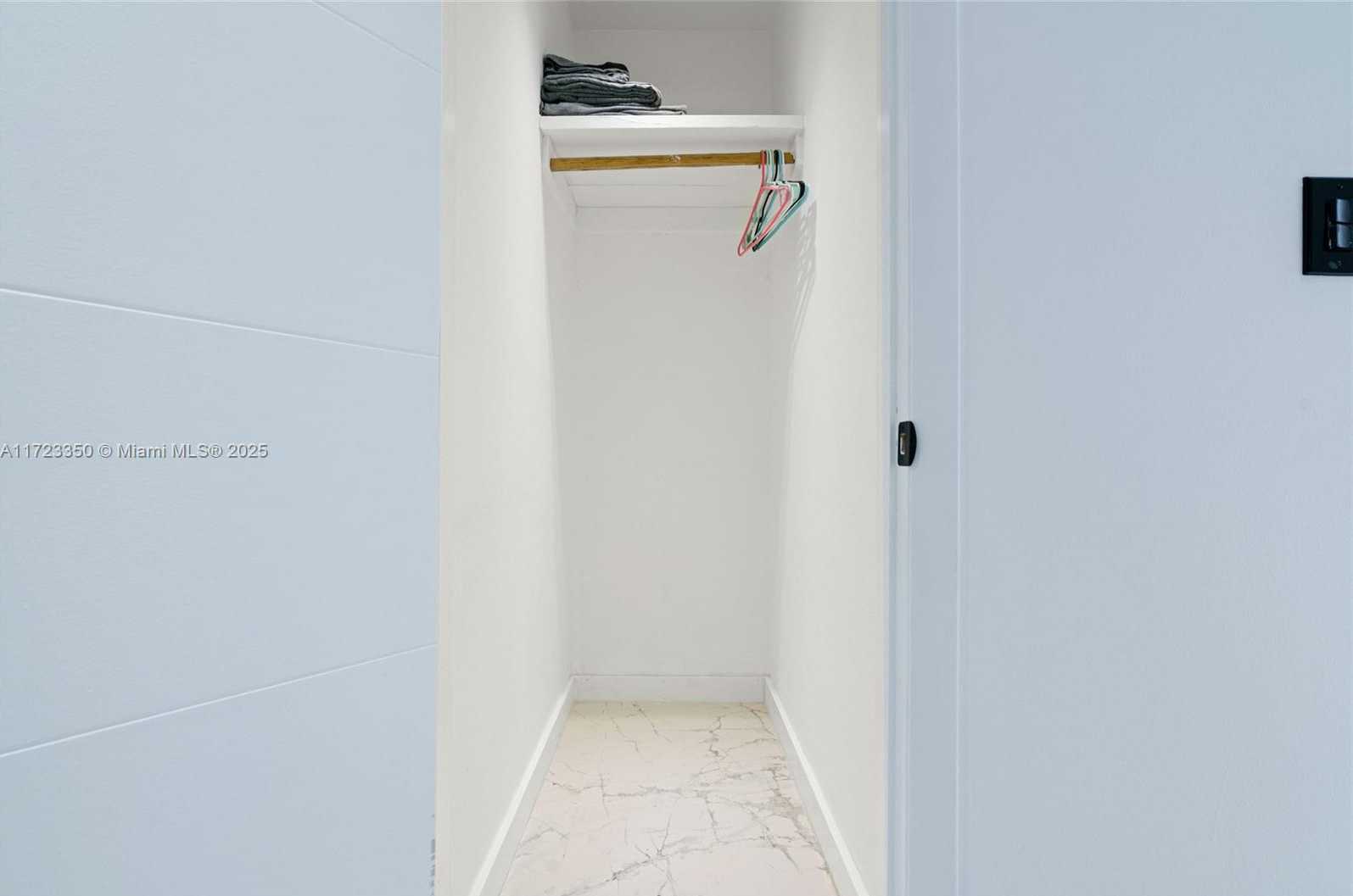Small Image of 270 NORTH WEST 50TH, Miami Number 19
