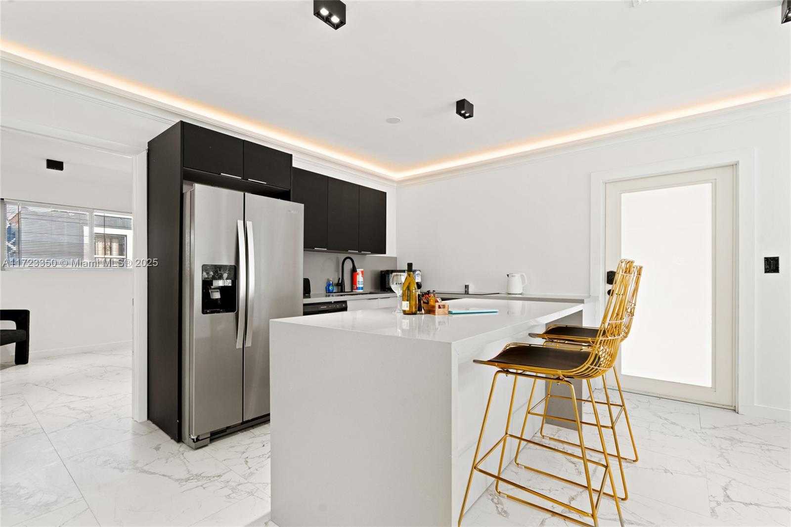 Small Image of 270 NORTH WEST 50TH, Miami Number 21