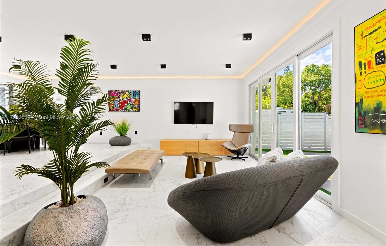 Small Image of 270 NORTH WEST 50TH, Miami Number 26