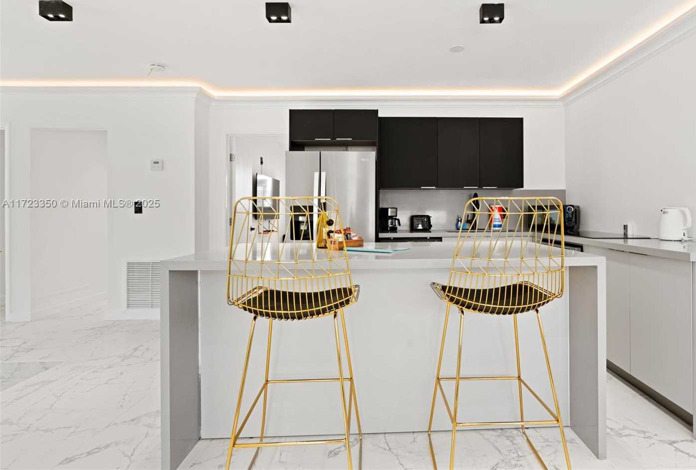 Small Image of 270 NORTH WEST 50TH, Miami Number 32