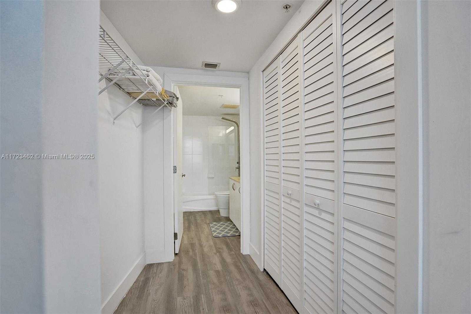 Small Image of 1750 NORTH BAYSHORE DR #3802, Miami Number 10