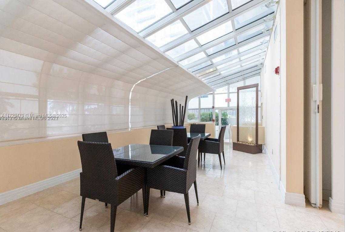 Small Image of 6917 COLLINS AVE #1206, Miami Beach Number 31