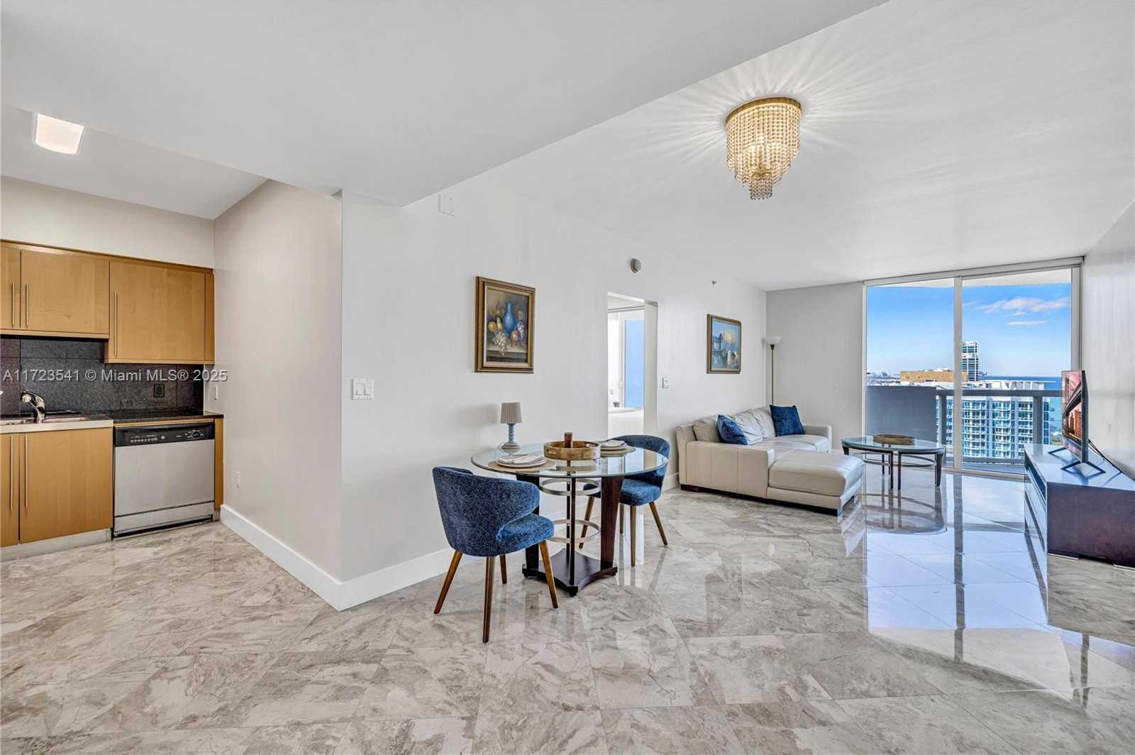 Small Image of 6365 COLLINS AVE #2510, Miami Beach Number 2