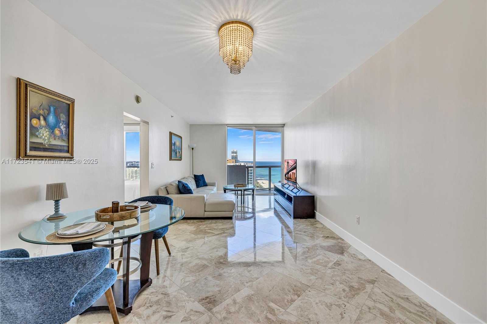 Small Image of 6365 COLLINS AVE #2510, Miami Beach Number 3