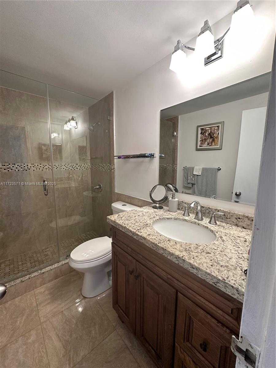 Small Image of 3505 SOUTH OCEAN DR #401, Hollywood Number 4