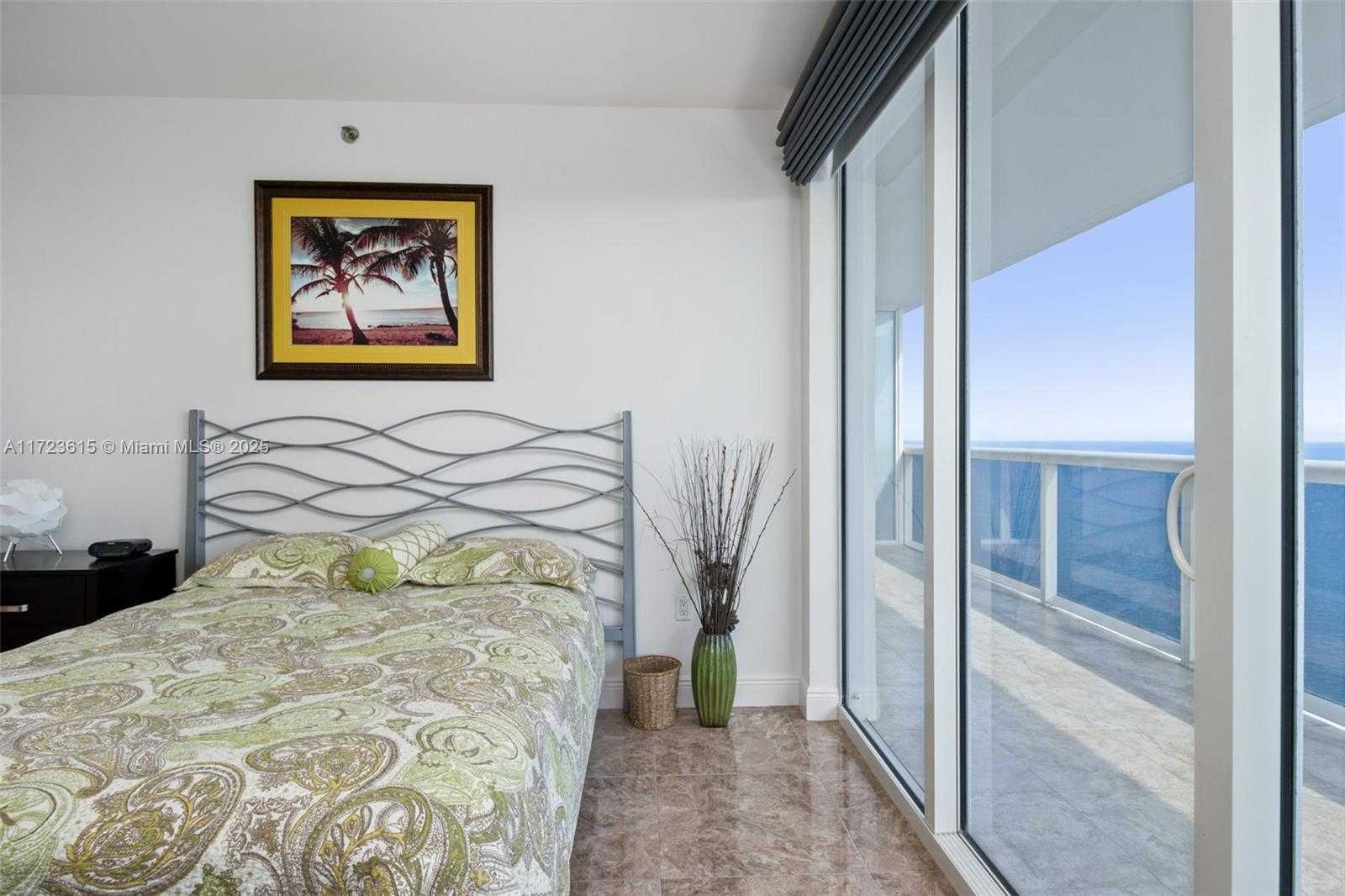 Small Image of 1830 SOUTH OCEAN DR #4406, Hallandale Beach Number 15