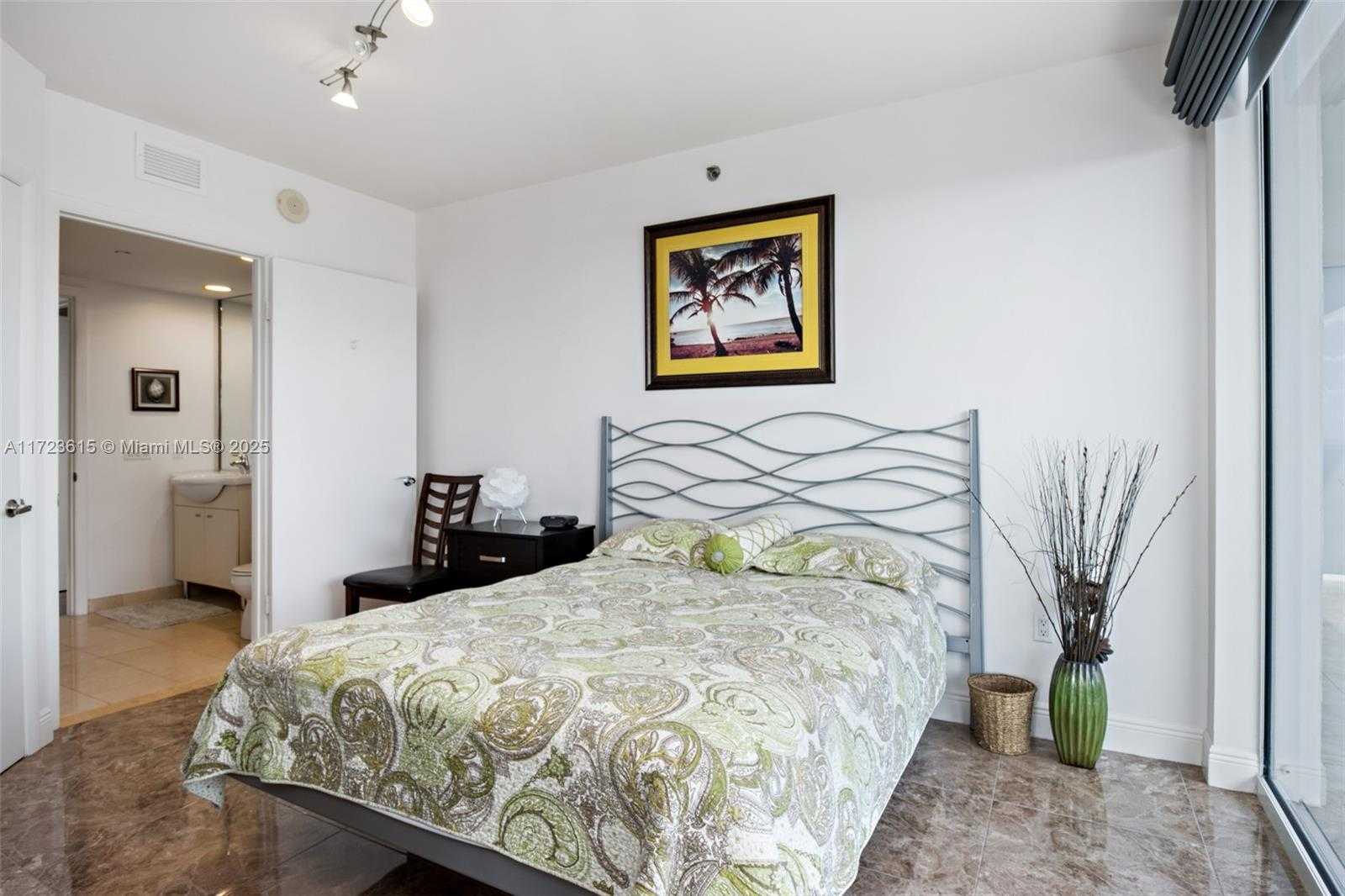 Small Image of 1830 SOUTH OCEAN DR #4406, Hallandale Beach Number 17
