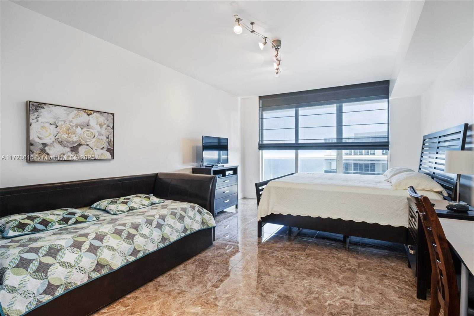 Small Image of 1830 SOUTH OCEAN DR #4406, Hallandale Beach Number 18