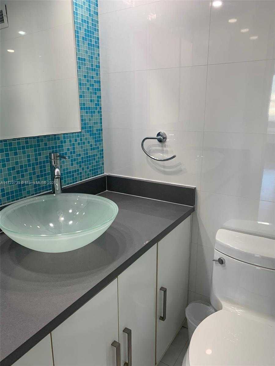 Small Image of 100 LINCOLN RD #1514A, Miami Beach Number 9
