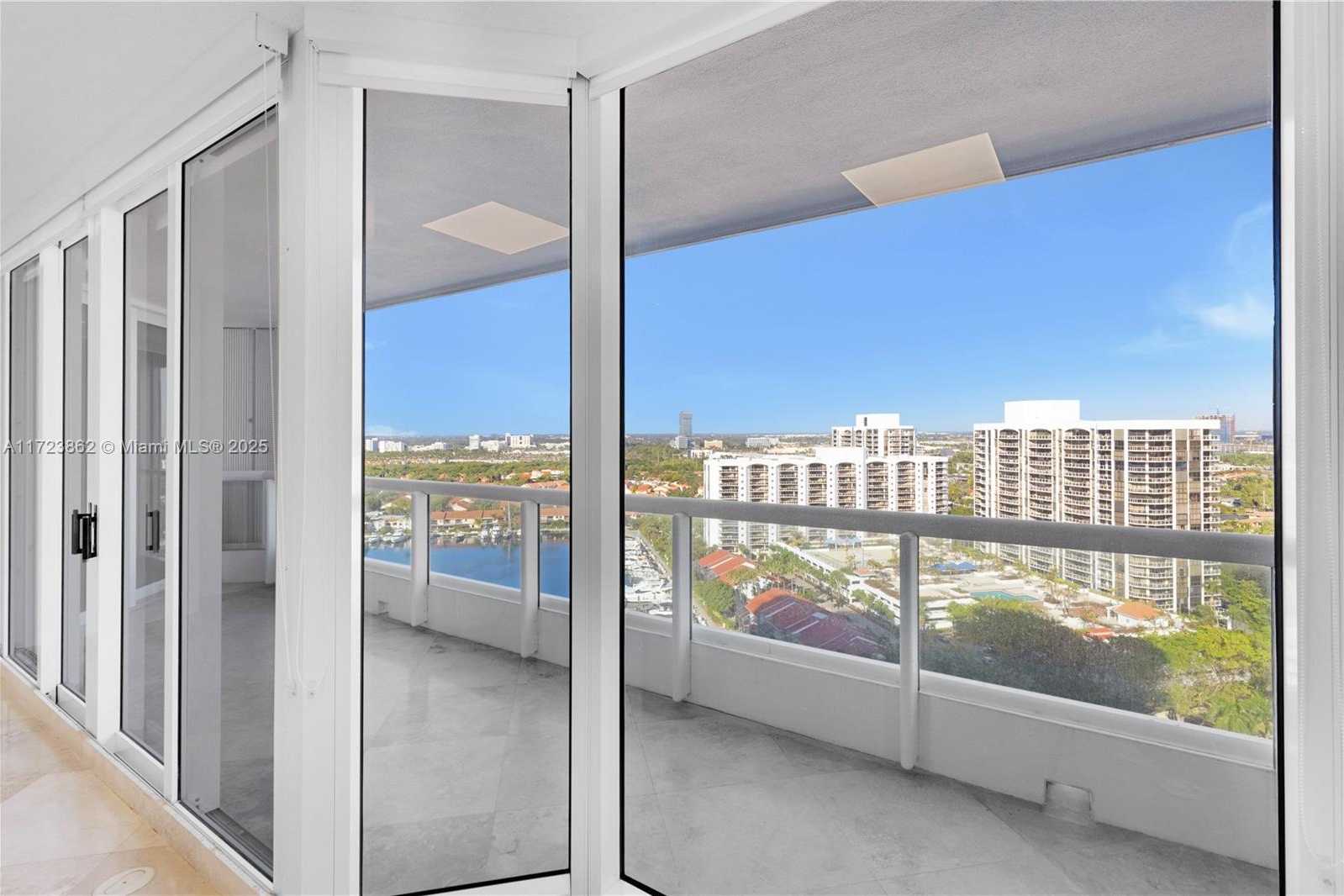 Small Image of 21055 YACHT CLUB DR #2104, Aventura Number 10