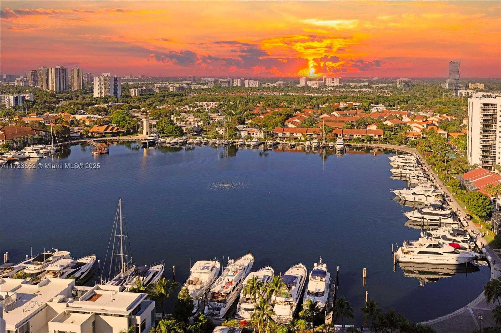 Small Image of 21055 YACHT CLUB DR #2104, Aventura Number 13