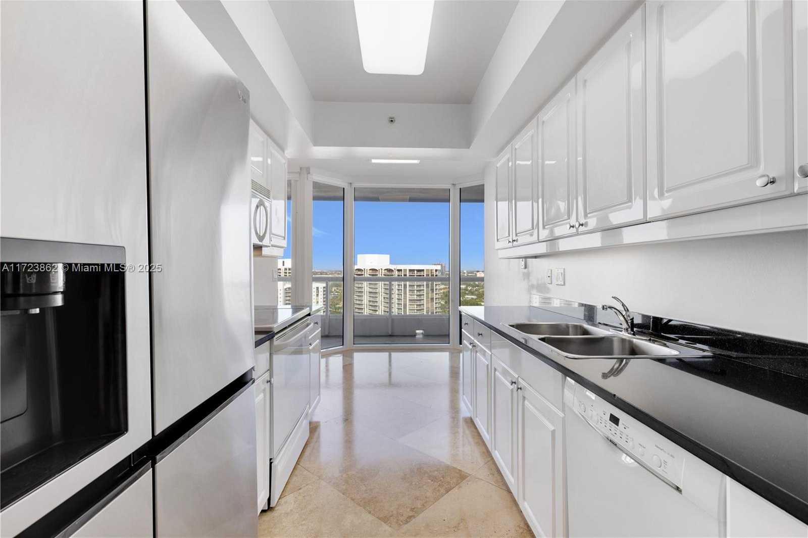 Small Image of 21055 YACHT CLUB DR #2104, Aventura Number 8