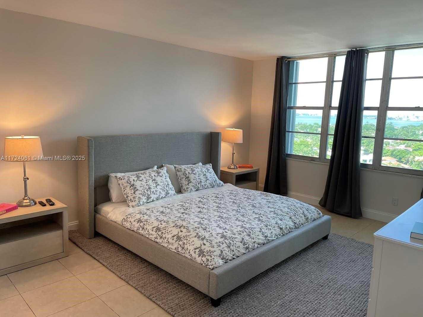 Small Image of 5151 COLLINS AVE #1722, Miami Beach Number 3