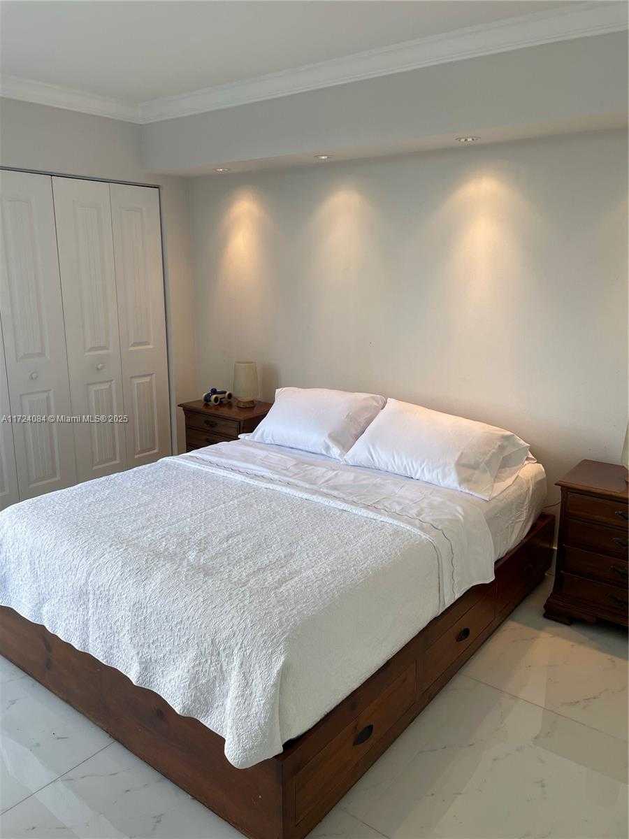 Small Image of 19101 NORTH EAST 36TH CT #407, Aventura Number 17