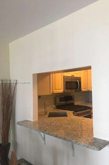 Small Image of 2030 SOUTH OCEAN DR #202, Hallandale Beach Number 13