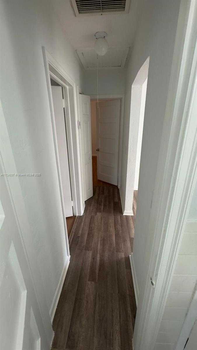 Imagen de Pequeño Objeto