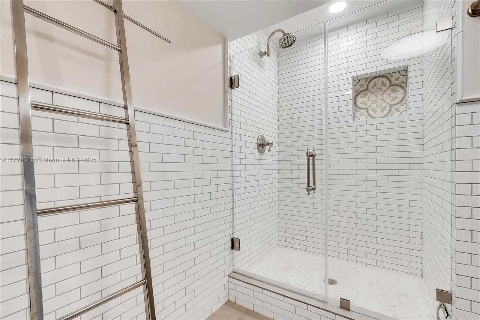 Small Image of 2301 COLLINS AVE #1533, Miami Beach Number 18