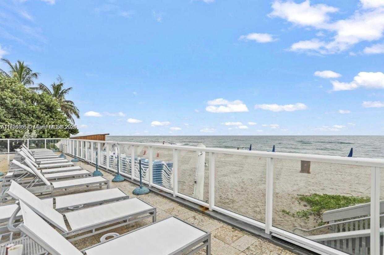 Small Image of 19201 Collins Ave, Sunny Isles Beach, FL 33160, USA Number 13