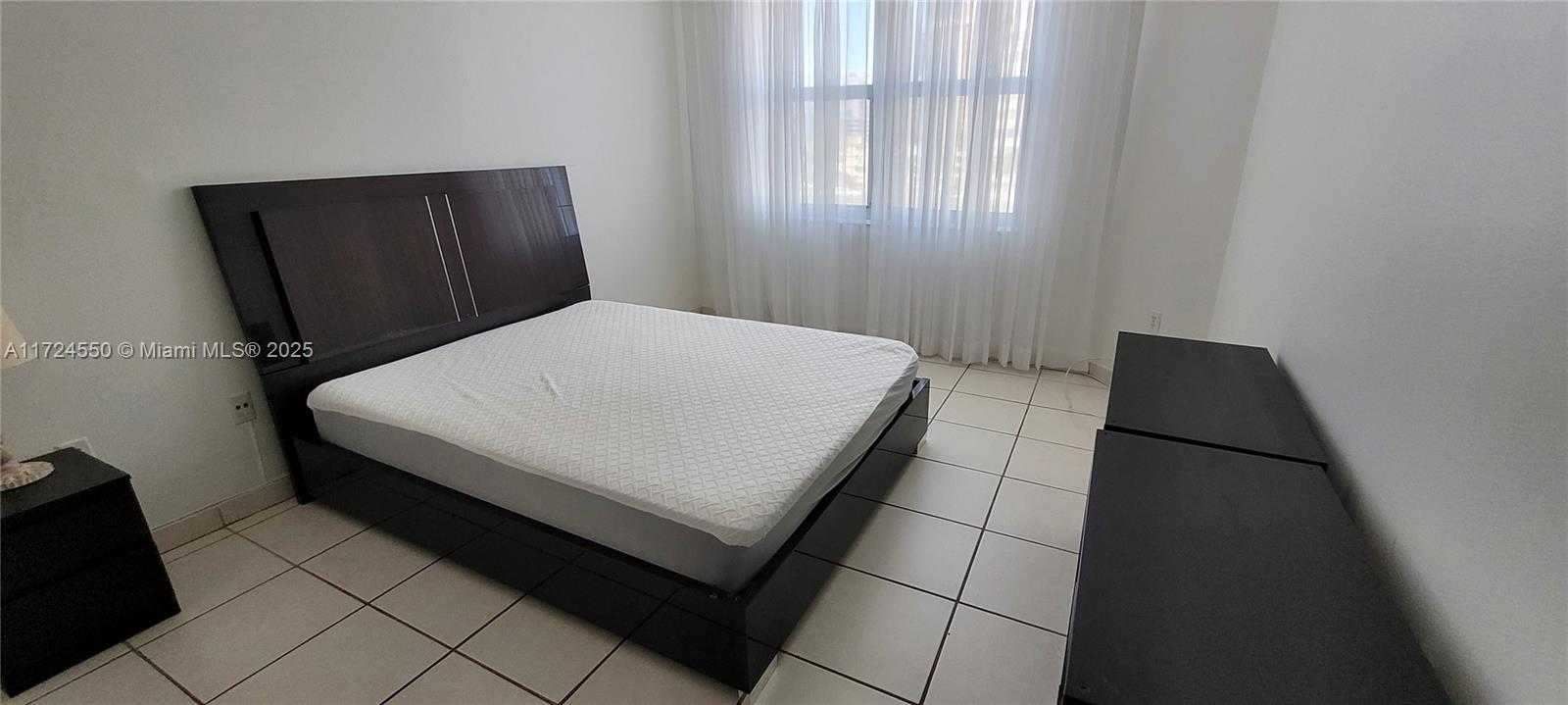 Small Image of 1980 SOUTH OCEAN DR #4D, Hallandale Beach Number 4