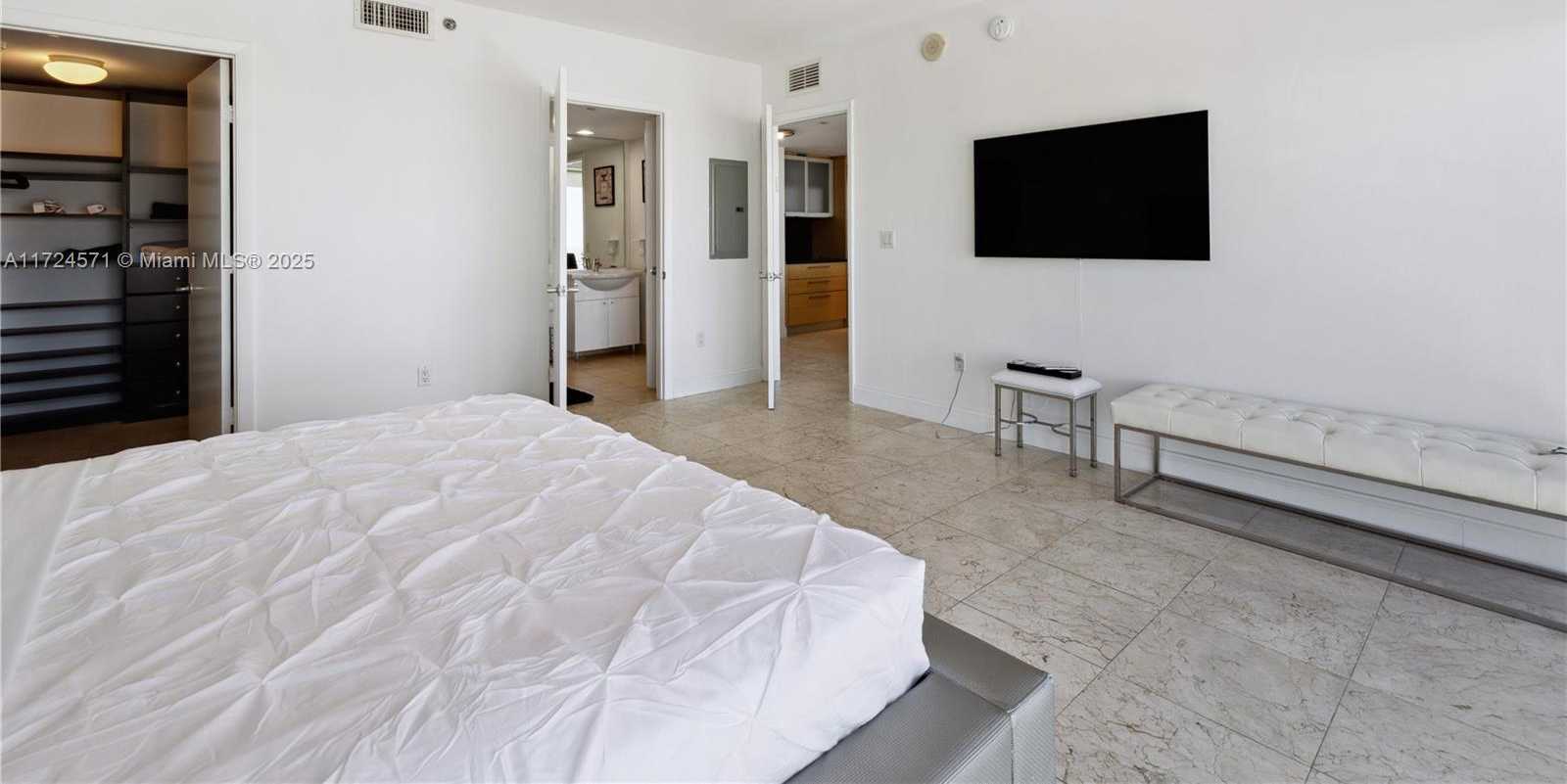 Small Image of 1830 SOUTH OCEAN DR #4907, Hallandale Beach Number 11