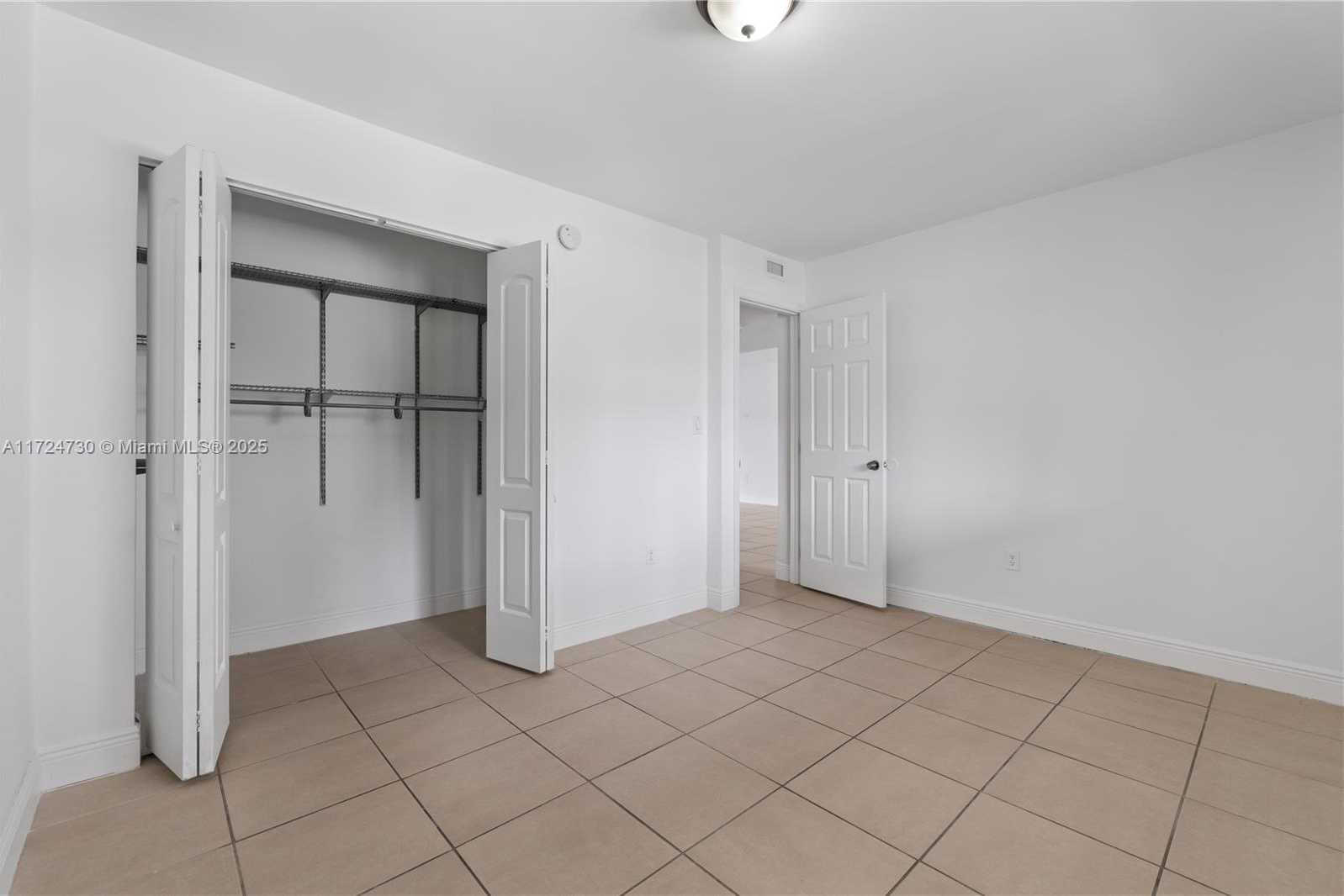 Small Image of 2660 WEST 76TH ST #106, Hialeah Number 7