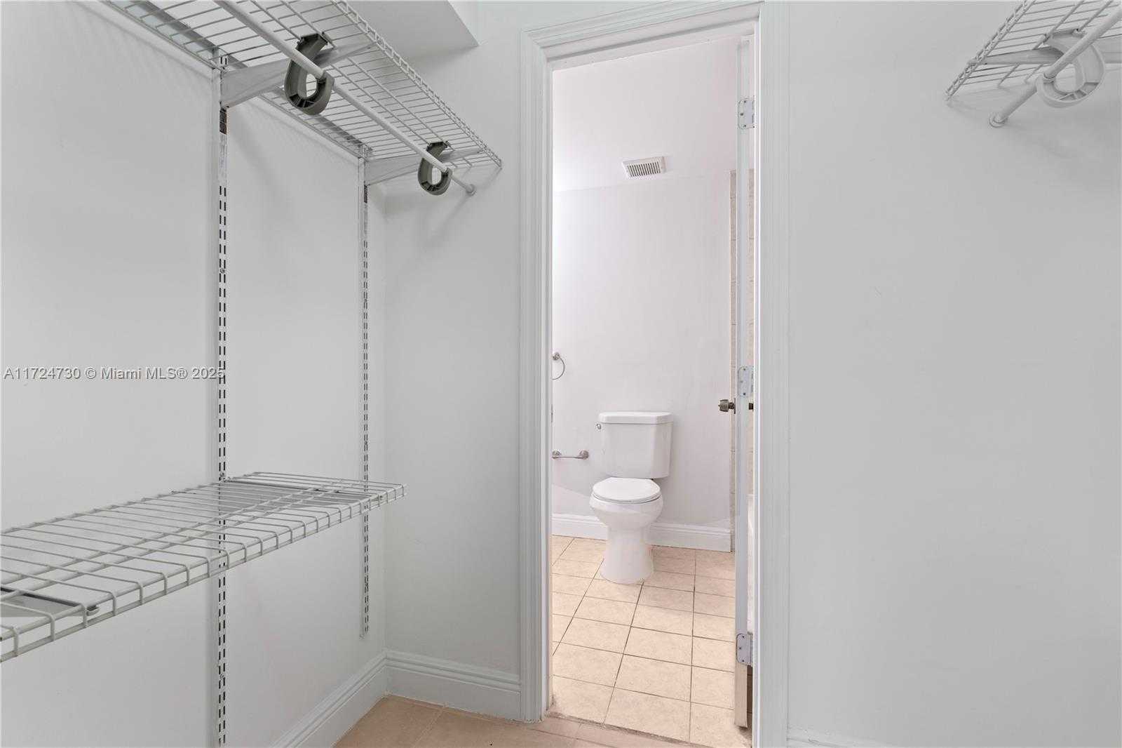 Small Image of 2660 WEST 76TH ST #106, Hialeah Number 9