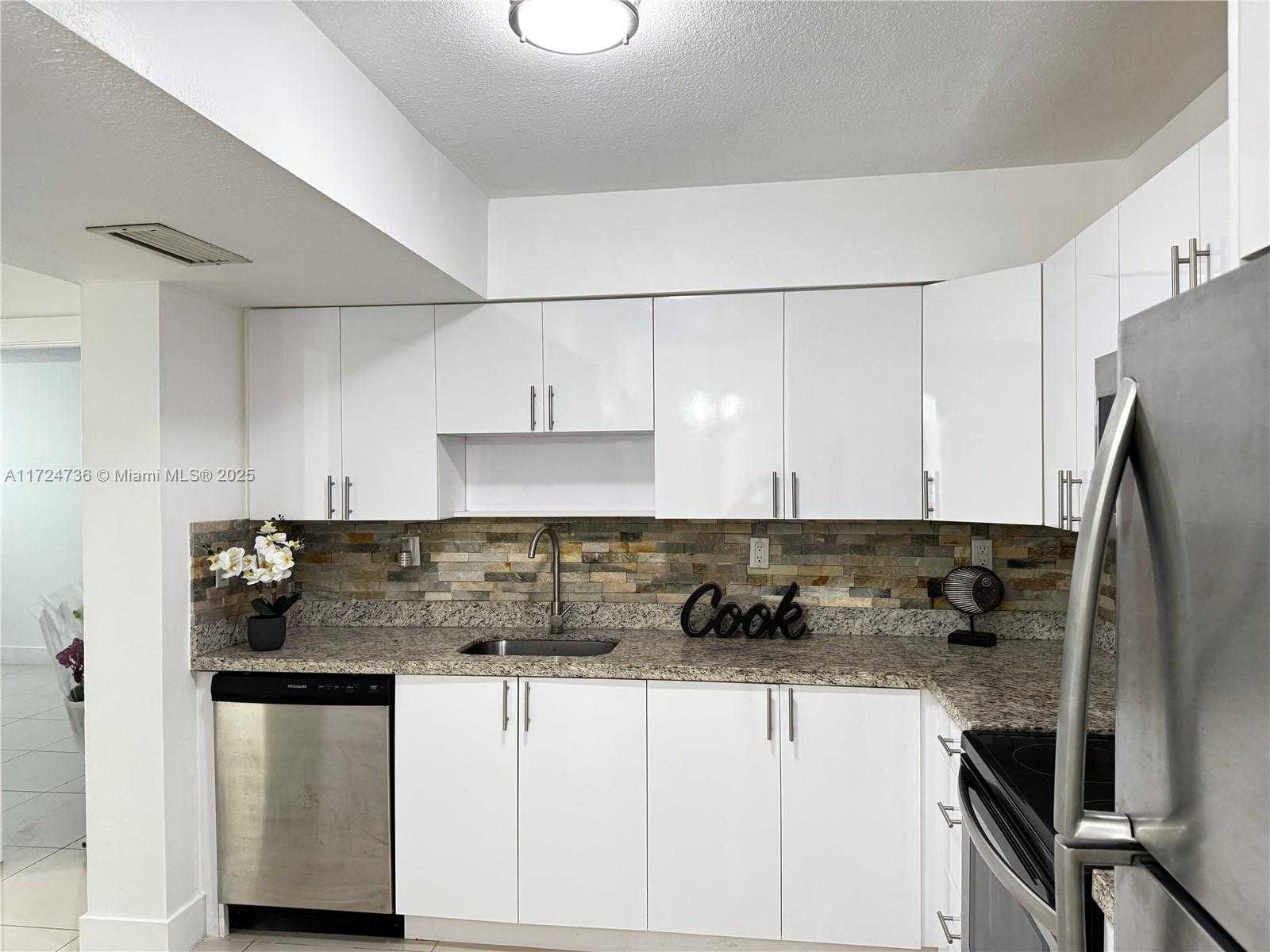Small Image of 1075 93RD ST #105, Bay Harbor Islands Number 11