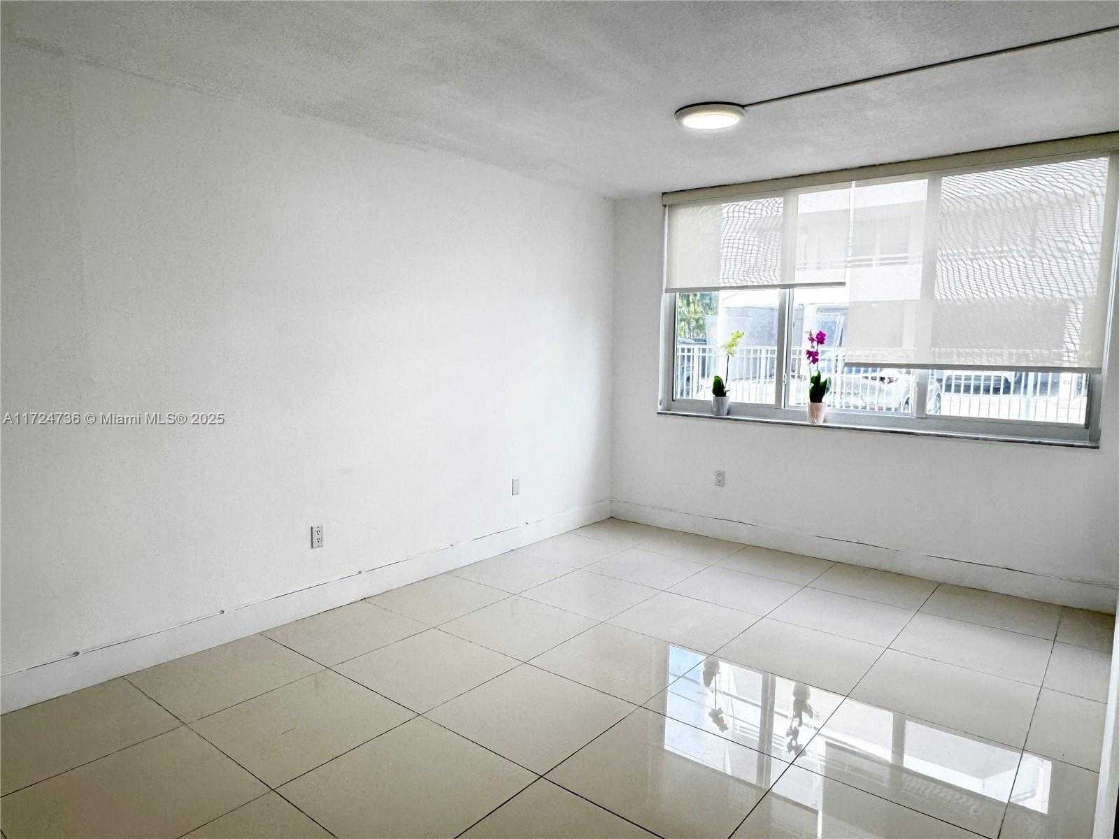 Small Image of 1075 93RD ST #105, Bay Harbor Islands Number 3