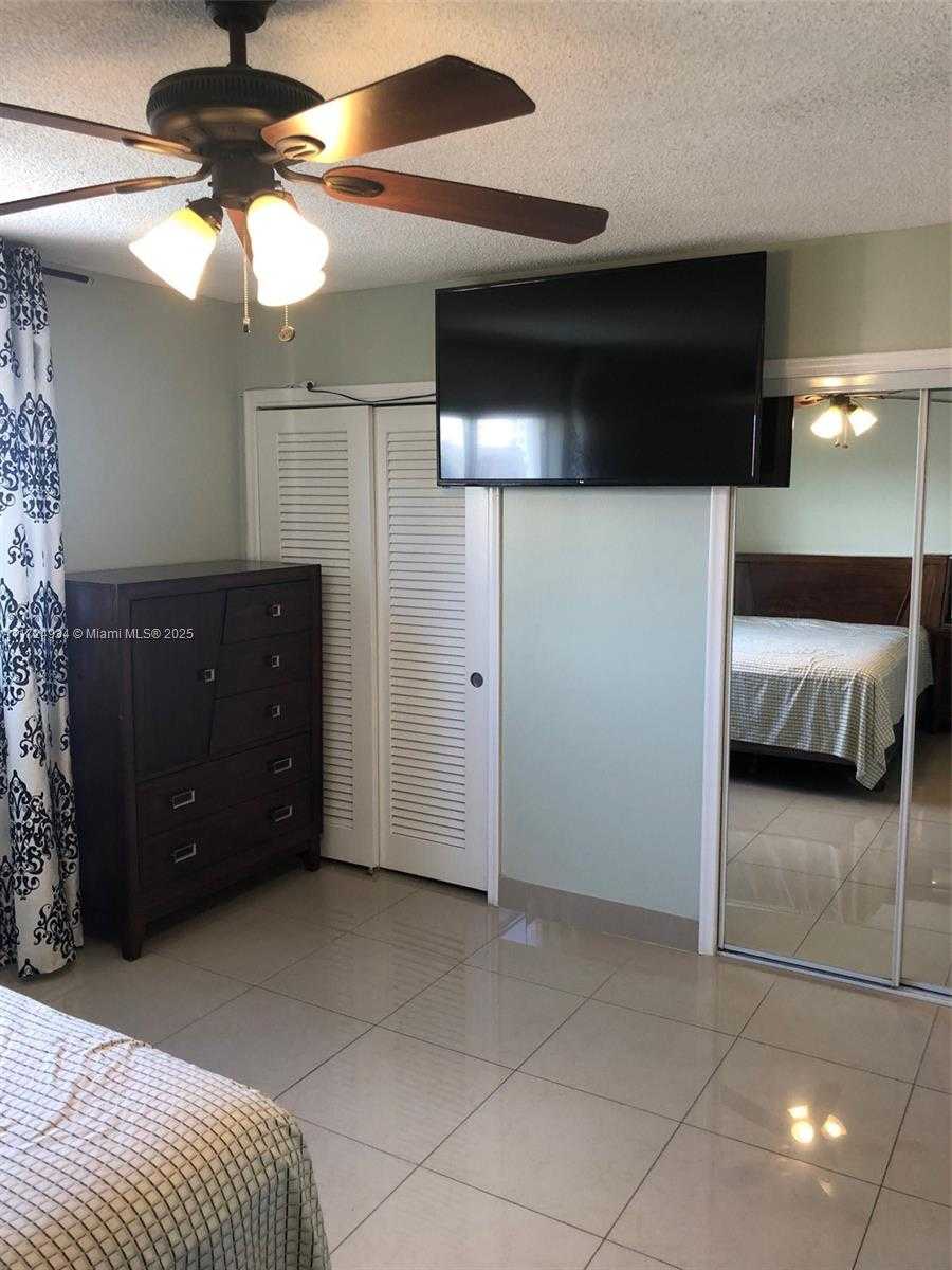 Small Image of 319 NORTH EAST 14TH AVE #707, Hallandale Beach Number 16