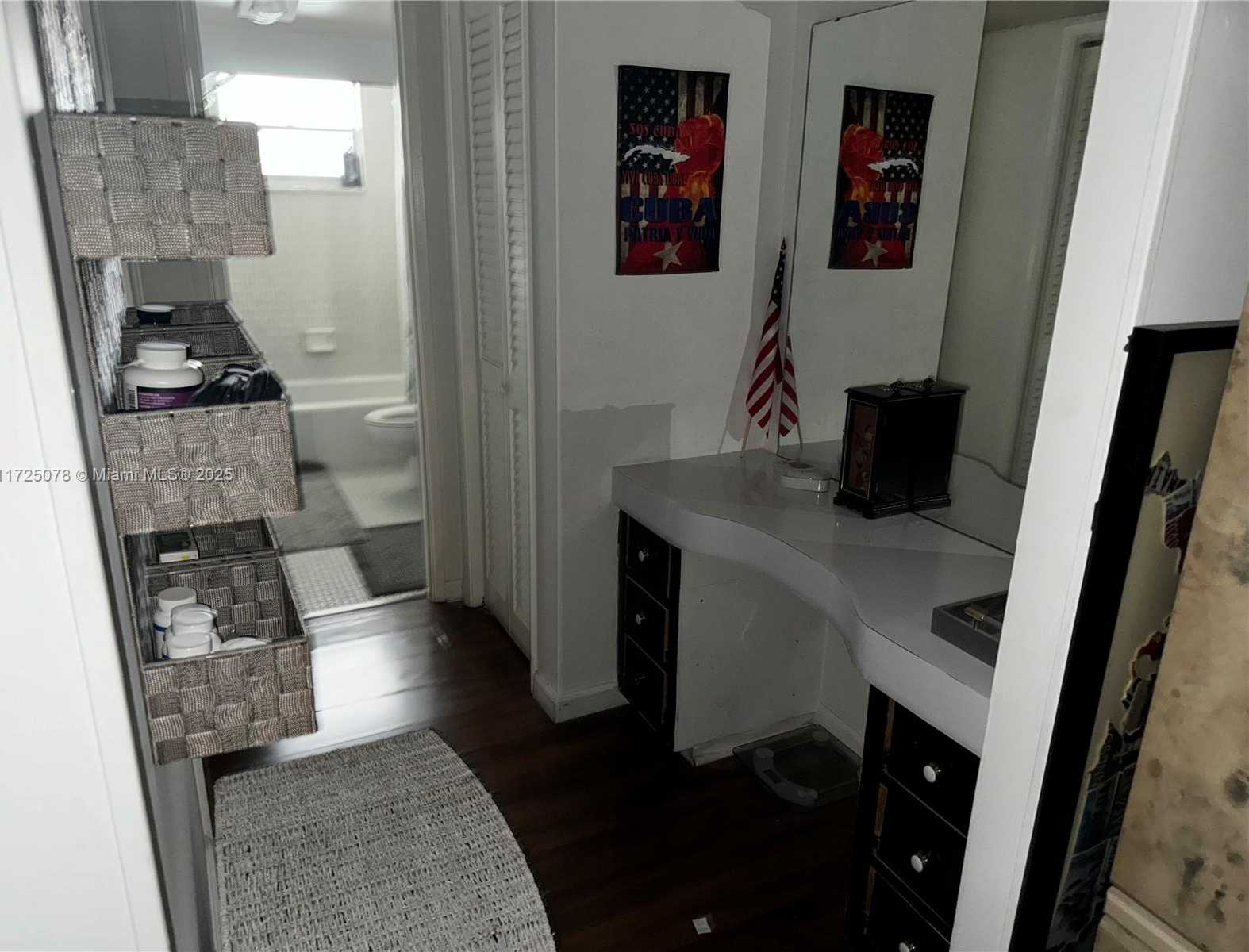Small Image of 950 HILLCREST DR #411, Hollywood Number 6