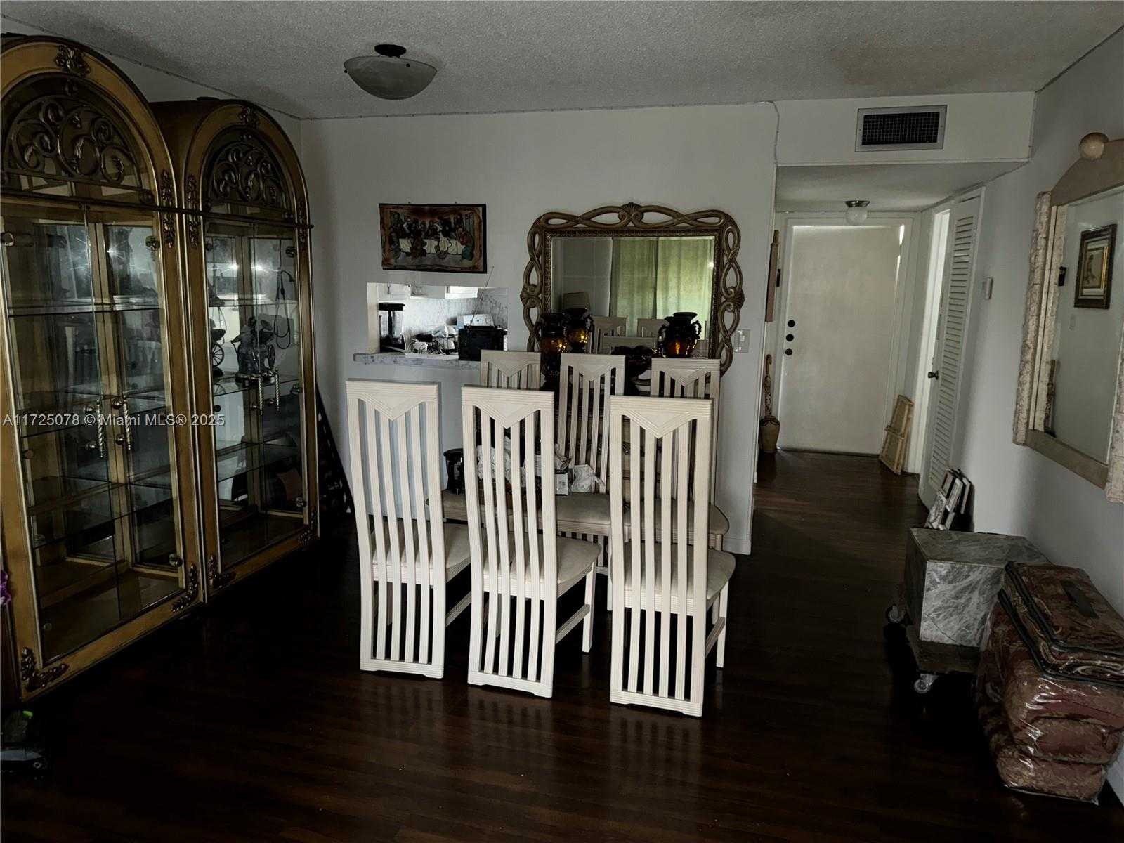 Small Image of 950 HILLCREST DR #411, Hollywood Number 7