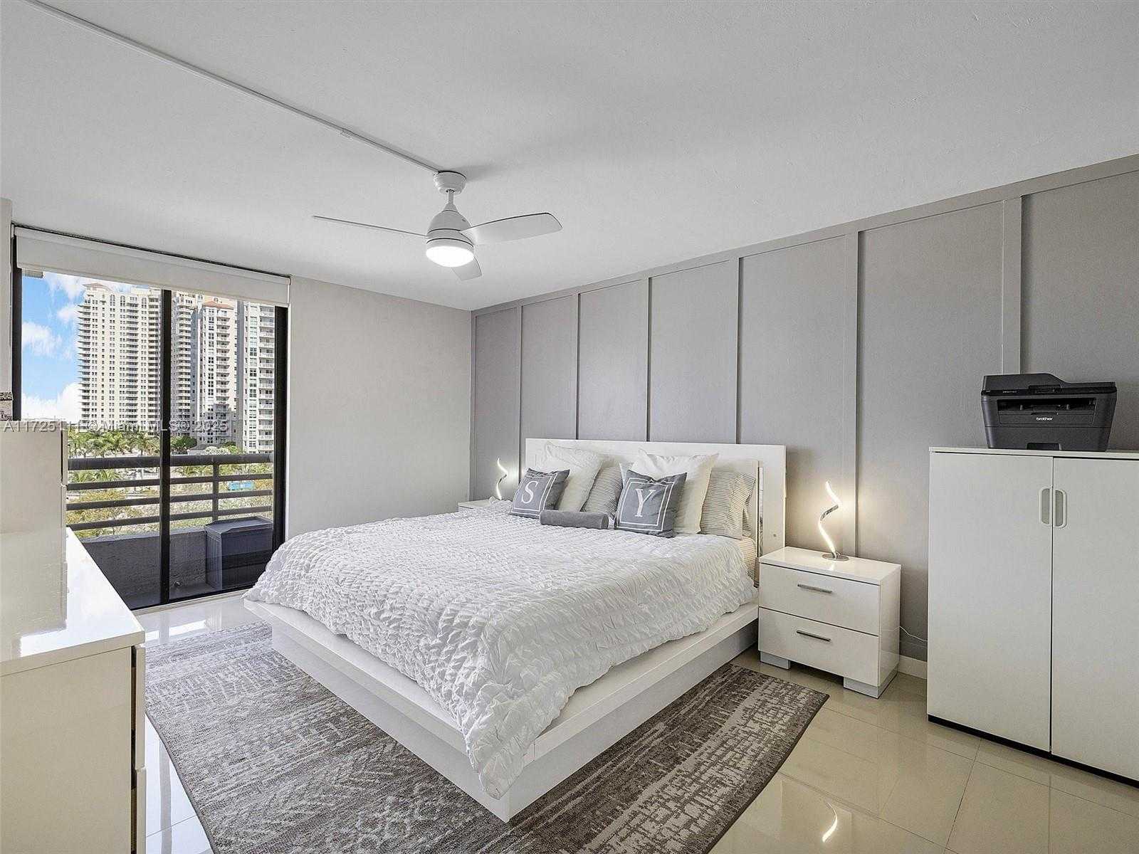 Small Image of 3300 NORTH EAST 191ST ST #701, Aventura Number 21