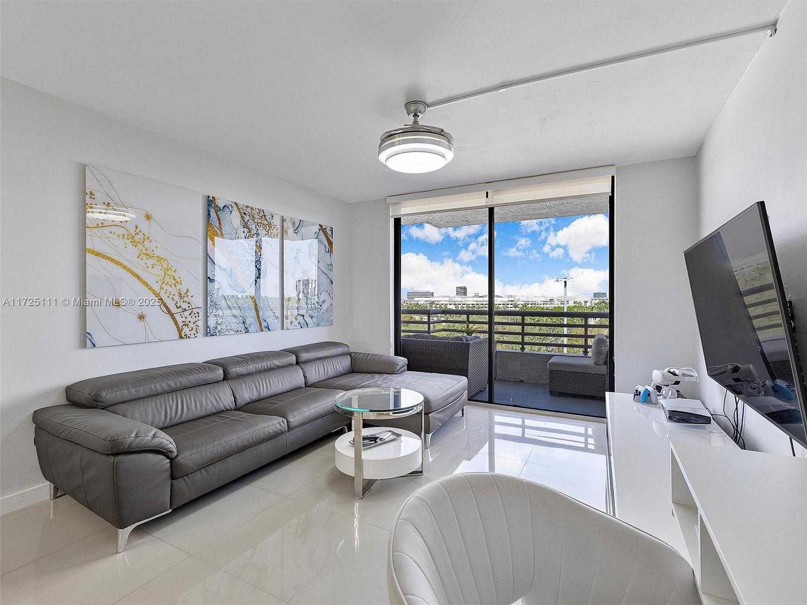 Small Image of 3300 NORTH EAST 191ST ST #701, Aventura Number 4