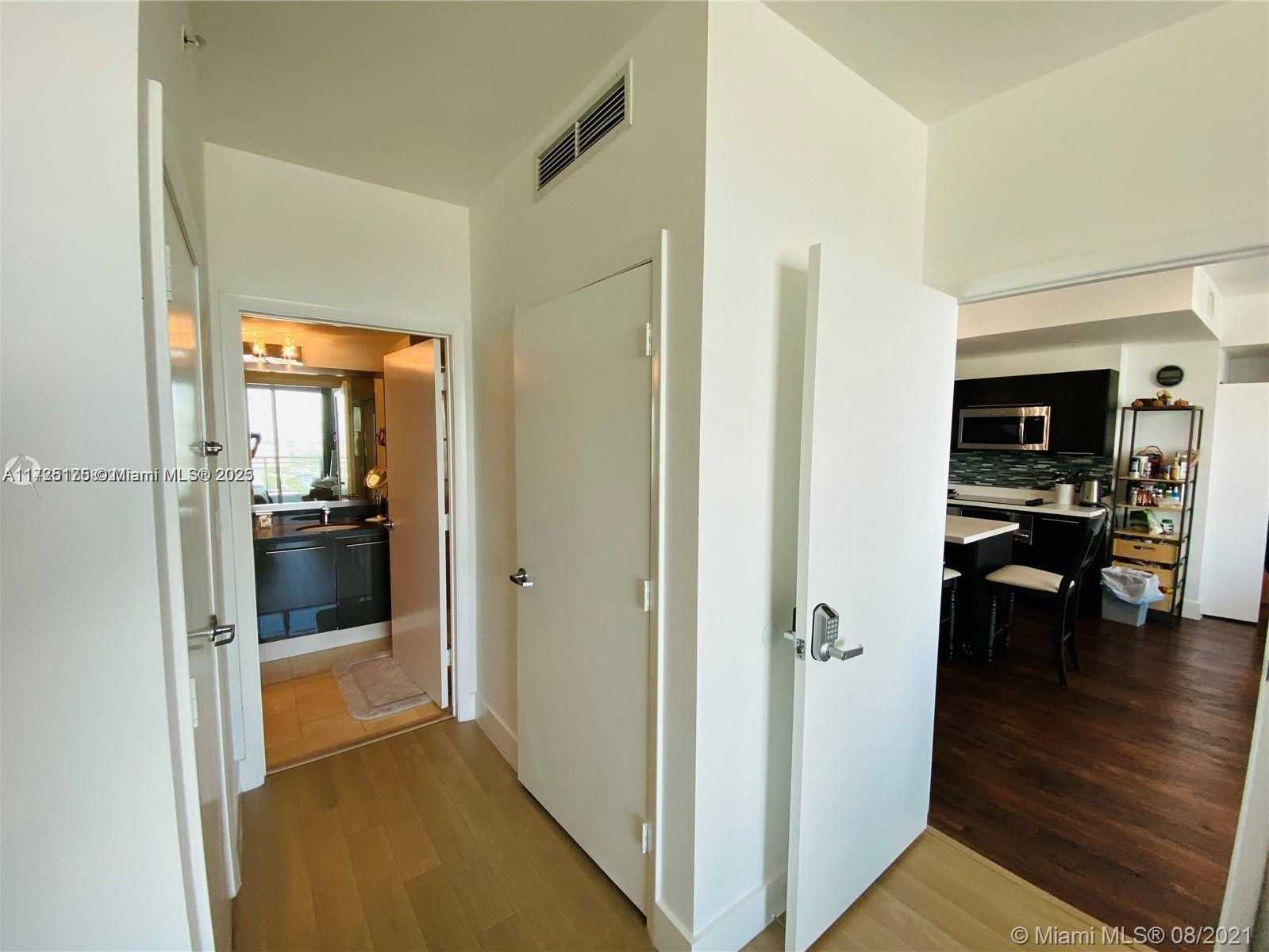 Small Image of 90 SOUTH WEST 3RD ST #2807, Miami Number 10