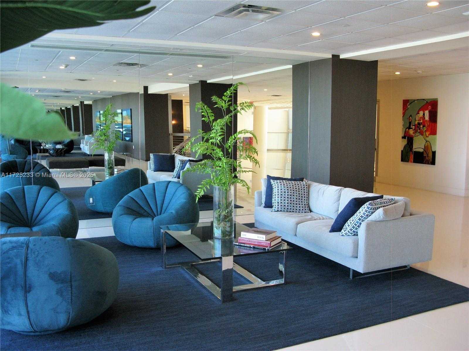 Small Image of 5701 COLLINS AVE #1011, Miami Beach Number 31