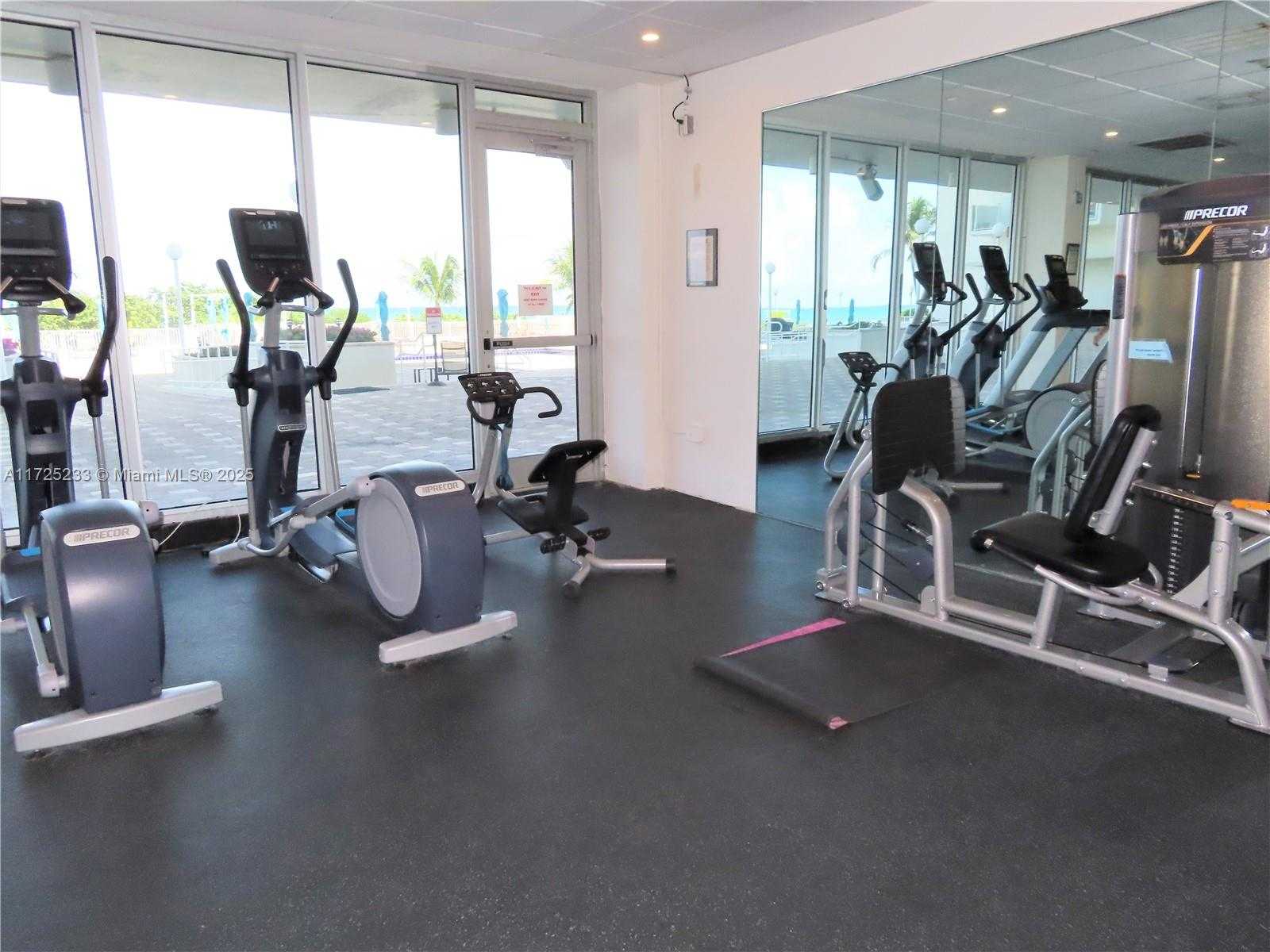 Small Image of 5701 COLLINS AVE #1011, Miami Beach Number 35